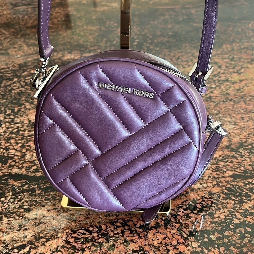 Michael Kors Vivianne Canteen Crossbody Bag, Purple EUC, like new